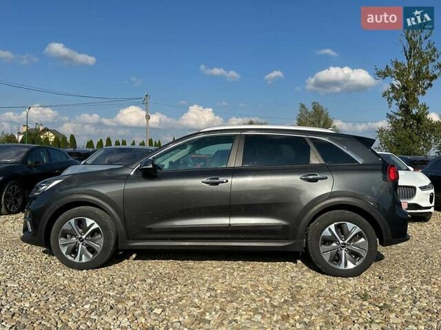 Сірий Кіа Niro, об'ємом двигуна 0 л та пробігом 73 тис. км за 23900 $, фото 20 на Automoto.ua