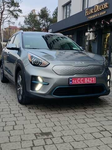 Серый Киа Niro, объемом двигателя 0 л и пробегом 117 тыс. км за 18400 $, фото 6 на Automoto.ua