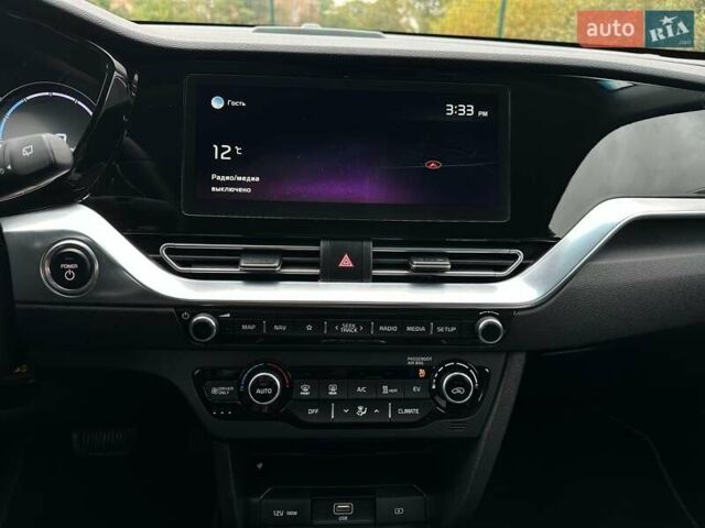 Серый Киа Niro, объемом двигателя 0 л и пробегом 44 тыс. км за 24900 $, фото 47 на Automoto.ua