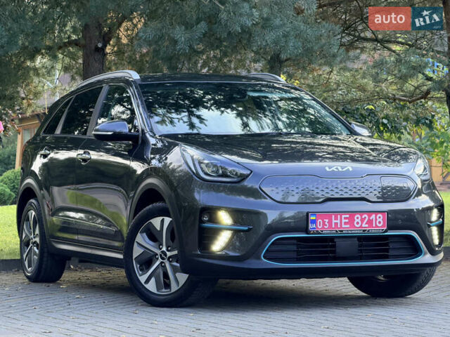 Серый Киа Niro, объемом двигателя 0 л и пробегом 50 тыс. км за 22990 $, фото 4 на Automoto.ua