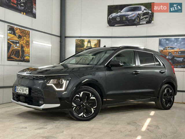 Серый Киа Niro, объемом двигателя 0 л и пробегом 120 тыс. км за 20900 $, фото 29 на Automoto.ua