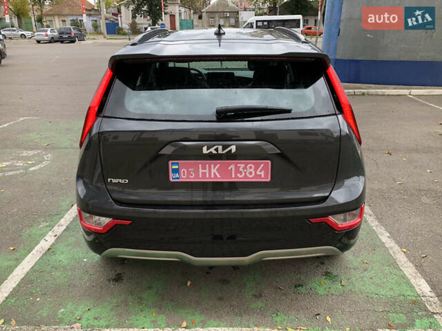 Киа Niro 2022 в Николаеве на Automoto.ua Серый Киа Niro, объемом двигателя 0 л и пробегом 105 тыс. км за 21700 $, фото 3 на Automoto.ua