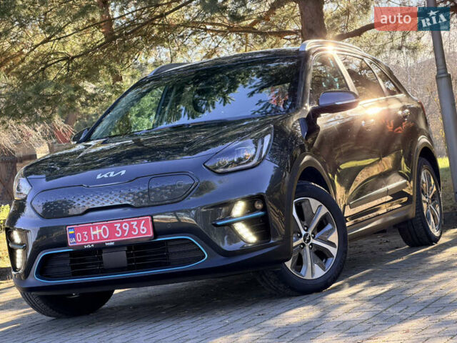 Серый Киа Niro, объемом двигателя 0 л и пробегом 32 тыс. км за 24950 $, фото 2 на Automoto.ua