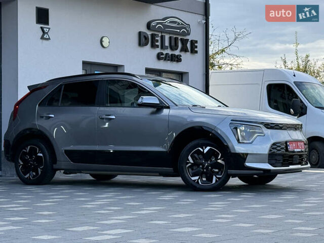 Серый Киа Niro, объемом двигателя 0 л и пробегом 95 тыс. км за 22700 $, фото 7 на Automoto.ua