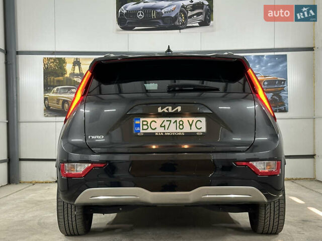 Серый Киа Niro, объемом двигателя 0 л и пробегом 120 тыс. км за 20900 $, фото 58 на Automoto.ua