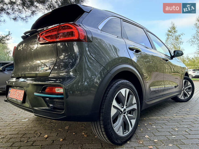 Серый Киа Niro, объемом двигателя 0 л и пробегом 50 тыс. км за 22990 $, фото 11 на Automoto.ua