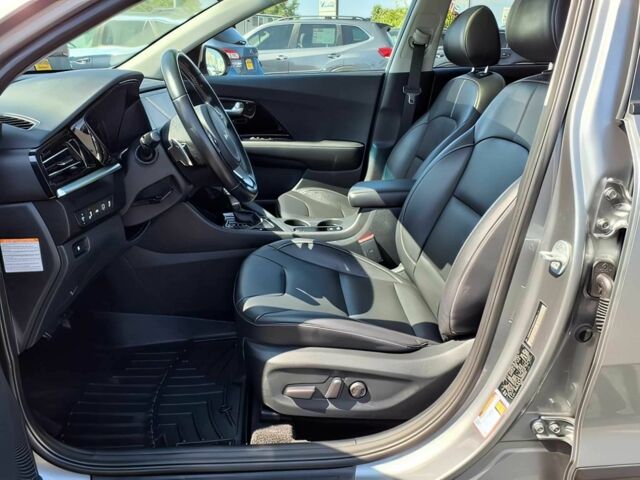 Сірий Кіа Niro, об'ємом двигуна 0 л та пробігом 40 тис. км за 14000 $, фото 7 на Automoto.ua
