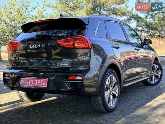 Серый Киа Niro, объемом двигателя 0 л и пробегом 32 тыс. км за 24950 $, фото 9 на Automoto.ua