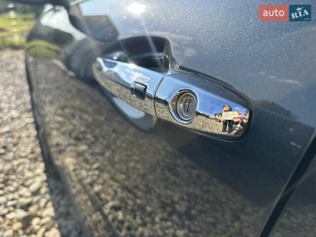 Серый Киа Niro, объемом двигателя 0 л и пробегом 73 тыс. км за 23900 $, фото 16 на Automoto.ua