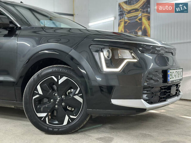 Серый Киа Niro, объемом двигателя 0 л и пробегом 120 тыс. км за 20900 $, фото 10 на Automoto.ua