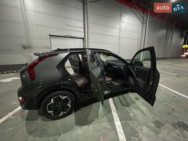 Серый Киа Niro, объемом двигателя 0 л и пробегом 133 тыс. км за 22299 $, фото 22 на Automoto.ua