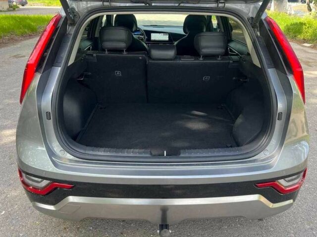 Серый Киа Niro, объемом двигателя 1.6 л и пробегом 23 тыс. км за 17000 $, фото 3 на Automoto.ua