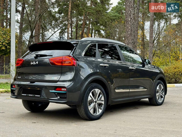 Серый Киа Niro, объемом двигателя 0 л и пробегом 37 тыс. км за 24800 $, фото 25 на Automoto.ua