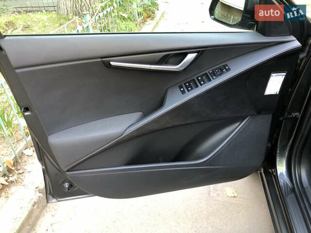 Киа Niro 2022 в Николаеве на Automoto.ua Серый Киа Niro, объемом двигателя 0 л и пробегом 105 тыс. км за 21700 $, фото 9 на Automoto.ua