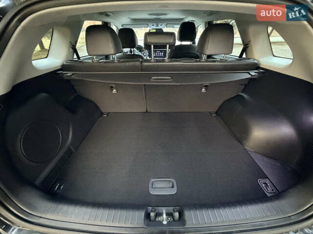 Серый Киа Niro, объемом двигателя 0 л и пробегом 40 тыс. км за 25900 $, фото 19 на Automoto.ua