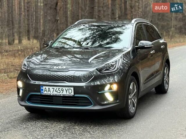 Сірий Кіа Niro, об'ємом двигуна 0 л та пробігом 72 тис. км за 22999 $, фото 19 на Automoto.ua