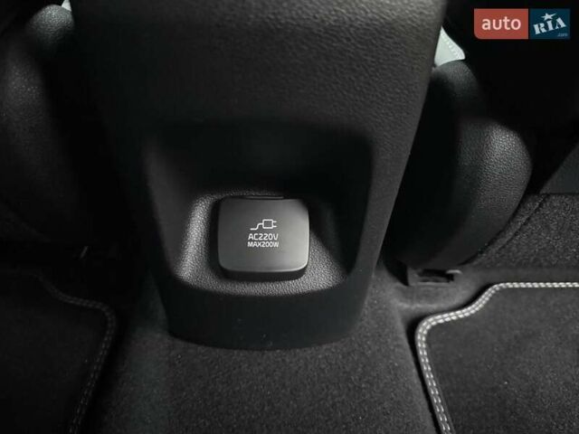 Сірий Кіа Niro, об'ємом двигуна 0 л та пробігом 72 тис. км за 22999 $, фото 72 на Automoto.ua