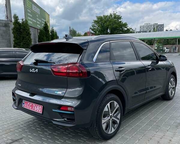 Серый Киа Niro, объемом двигателя 0 л и пробегом 130 тыс. км за 19800 $, фото 3 на Automoto.ua