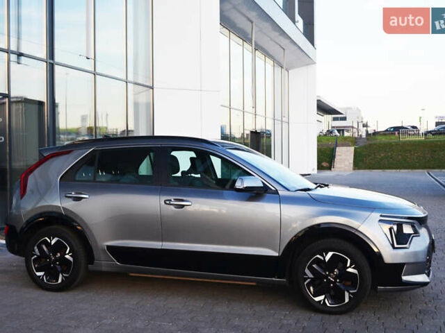 Серый Киа Niro, объемом двигателя 0 л и пробегом 50 тыс. км за 26720 $, фото 2 на Automoto.ua
