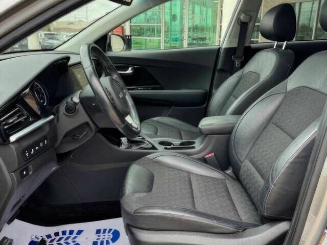 Сірий Кіа Niro, об'ємом двигуна 1.6 л та пробігом 29 тис. км за 11350 $, фото 8 на Automoto.ua