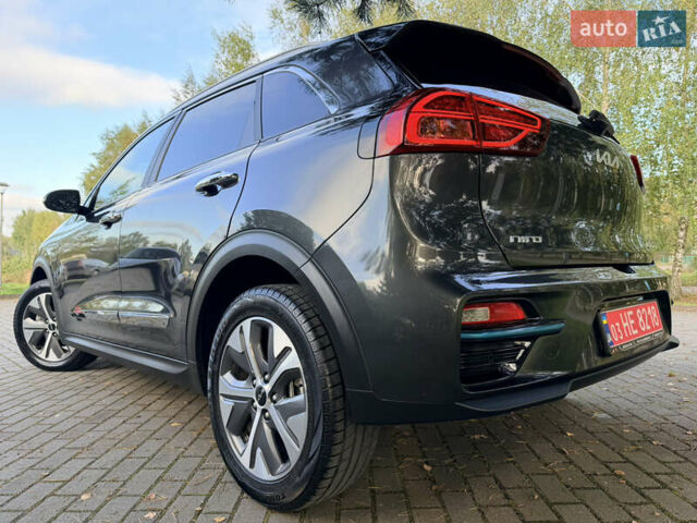 Серый Киа Niro, объемом двигателя 0 л и пробегом 50 тыс. км за 22990 $, фото 9 на Automoto.ua