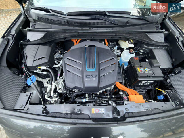 Серый Киа Niro, объемом двигателя 0 л и пробегом 40 тыс. км за 25900 $, фото 24 на Automoto.ua
