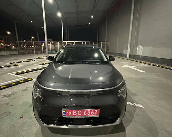 Серый Киа Niro, объемом двигателя 0 л и пробегом 133 тыс. км за 22299 $, фото 2 на Automoto.ua