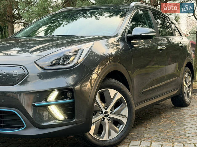 Серый Киа Niro, объемом двигателя 0 л и пробегом 40 тыс. км за 25900 $, фото 6 на Automoto.ua