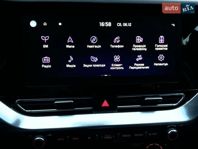 Серый Киа Niro, объемом двигателя 0 л и пробегом 82 тыс. км за 15999 $, фото 37 на Automoto.ua