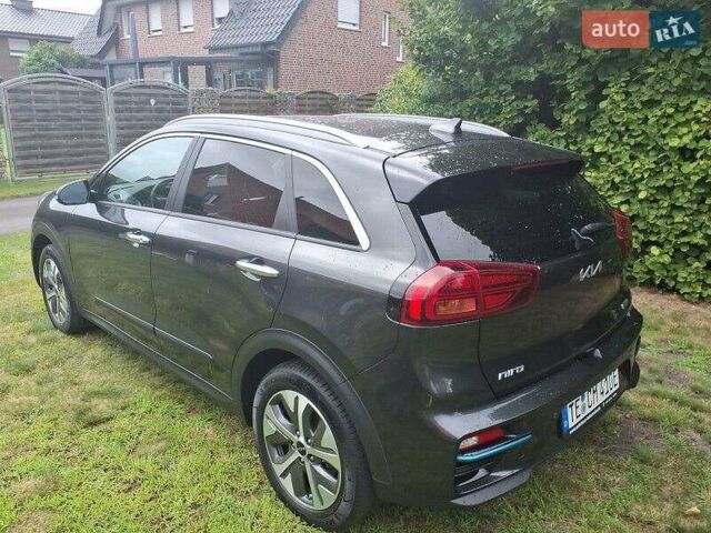 Сірий Кіа Niro, об'ємом двигуна 0 л та пробігом 72 тис. км за 22999 $, фото 105 на Automoto.ua
