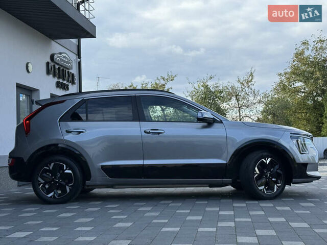 Серый Киа Niro, объемом двигателя 0 л и пробегом 95 тыс. км за 22700 $, фото 21 на Automoto.ua