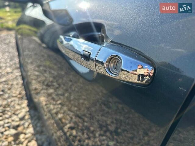 Серый Киа Niro, объемом двигателя 0 л и пробегом 73 тыс. км за 24900 $, фото 29 на Automoto.ua