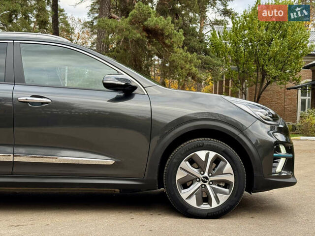 Серый Киа Niro, объемом двигателя 0 л и пробегом 37 тыс. км за 24800 $, фото 15 на Automoto.ua
