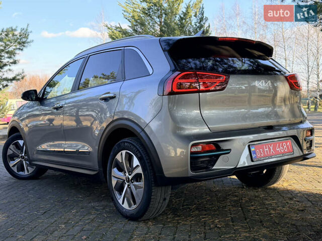 Сірий Кіа Niro, об'ємом двигуна 0 л та пробігом 60 тис. км за 22400 $, фото 7 на Automoto.ua