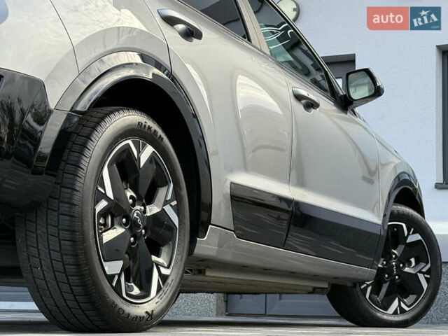 Серый Киа Niro, объемом двигателя 0 л и пробегом 95 тыс. км за 22700 $, фото 43 на Automoto.ua