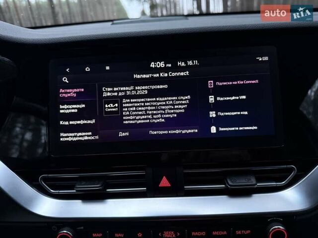 Сірий Кіа Niro, об'ємом двигуна 0 л та пробігом 72 тис. км за 22999 $, фото 98 на Automoto.ua