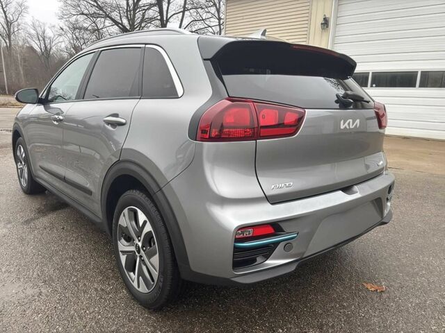 Серый Киа Niro, объемом двигателя 0 л и пробегом 21 тыс. км за 11000 $, фото 6 на Automoto.ua