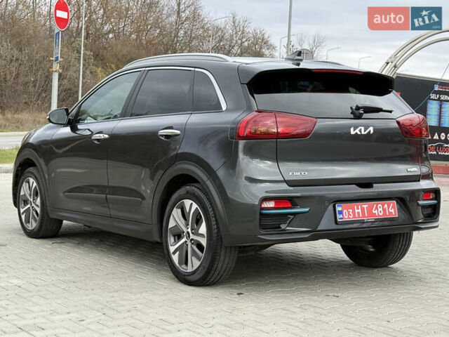 Сірий Кіа Niro, об'ємом двигуна 0 л та пробігом 81 тис. км за 18700 $, фото 5 на Automoto.ua