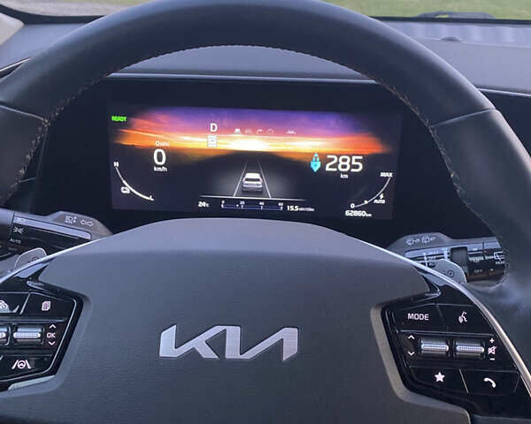 Сірий Кіа Niro, об'ємом двигуна 0 л та пробігом 62 тис. км за 22500 $, фото 10 на Automoto.ua