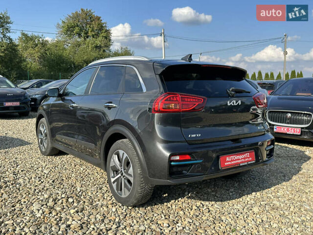 Серый Киа Niro, объемом двигателя 0 л и пробегом 73 тыс. км за 23900 $, фото 21 на Automoto.ua