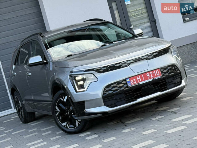 Серый Киа Niro, объемом двигателя 0 л и пробегом 95 тыс. км за 22700 $, фото 19 на Automoto.ua