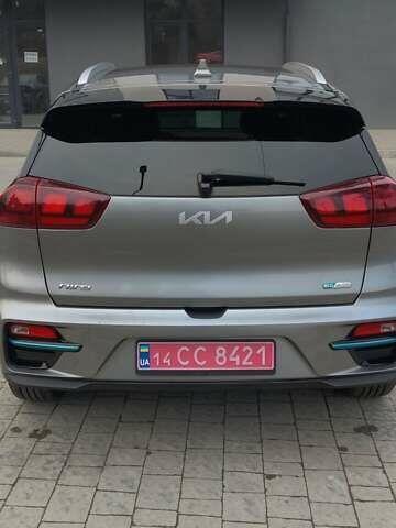 Серый Киа Niro, объемом двигателя 0 л и пробегом 117 тыс. км за 18400 $, фото 10 на Automoto.ua