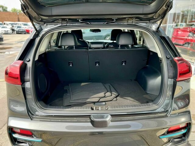 Сірий Кіа Niro, об'ємом двигуна 0 л та пробігом 26 тис. км за 6500 $, фото 11 на Automoto.ua