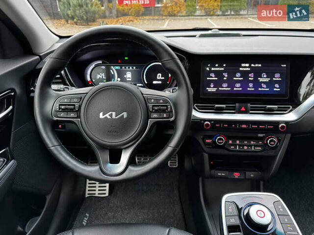 Серый Киа Niro, объемом двигателя 0 л и пробегом 37 тыс. км за 24800 $, фото 43 на Automoto.ua