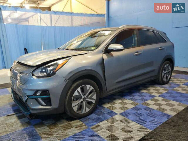 Серый Киа Niro, объемом двигателя 0 л и пробегом 185 тыс. км за 13900 $, фото 4 на Automoto.ua