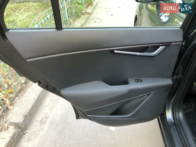 Киа Niro 2022 в Николаеве на Automoto.ua Серый Киа Niro, объемом двигателя 0 л и пробегом 105 тыс. км за 21700 $, фото 11 на Automoto.ua