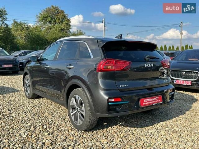Серый Киа Niro, объемом двигателя 0 л и пробегом 73 тыс. км за 24900 $, фото 21 на Automoto.ua