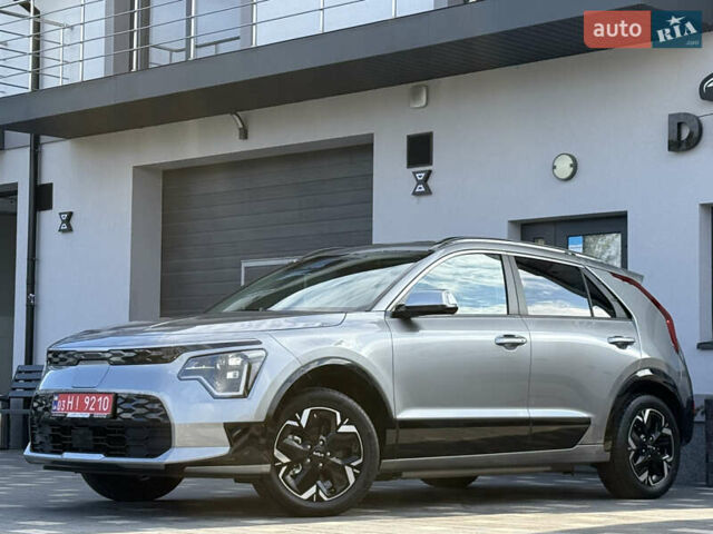 Серый Киа Niro, объемом двигателя 0 л и пробегом 95 тыс. км за 22700 $, фото 6 на Automoto.ua