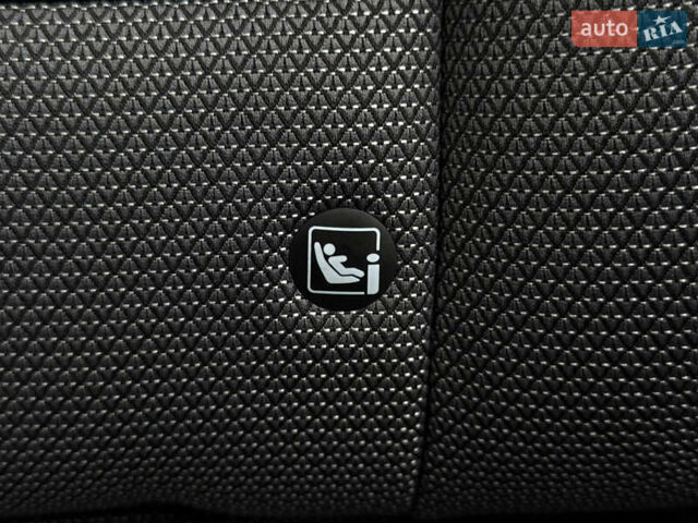 Серый Киа Niro, объемом двигателя 0 л и пробегом 70 тыс. км за 24400 $, фото 95 на Automoto.ua
