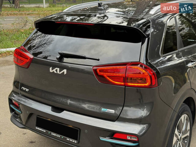 Серый Киа Niro, объемом двигателя 0 л и пробегом 37 тыс. км за 24800 $, фото 31 на Automoto.ua